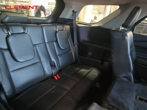 More photos of 2023 Ford Explorer XLT at Clement Pre-Owned, MO