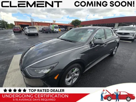 Gray 2023 Hyundai Sonata SE for sale in Florissant, MO
