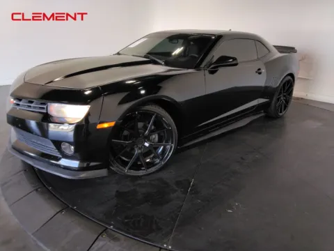 Black 2015 Chevrolet Camaro 2LS for sale in Florissant, MO