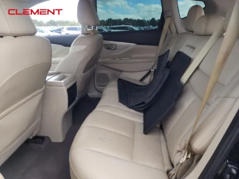 More photos of 2018 Nissan Murano SL at Clement Pre-Owned, MO
