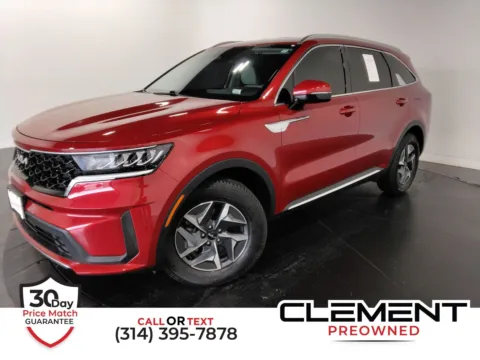Red 2022 Kia Sorento Hybrid S for sale in Florissant, MO