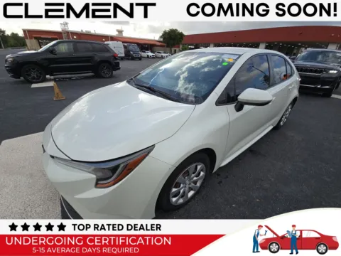 Green 2020 Toyota Corolla LE for sale in Florissant, MO