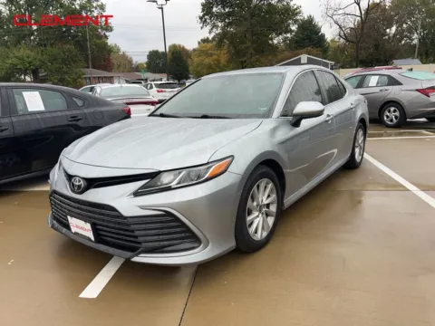 Silver 2022 Toyota Camry LE for sale in Florissant, MO