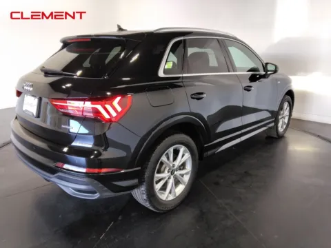More photos of 2024 Audi Q3 Premium at Clement Pre-Owned, MO