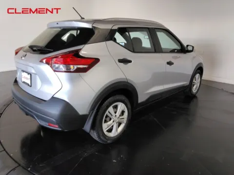 More photos of 2019 Nissan Kicks S at Clement Pre-Owned, MO