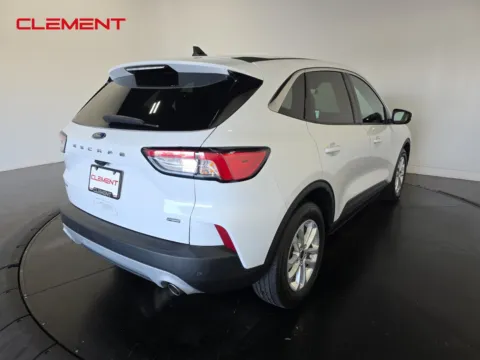 More photos of 2021 Ford Escape Hybrid SE at Clement Pre-Owned, MO