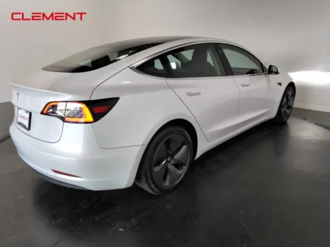More photos of 2019 Tesla Model 3 Standard Range Plus at Clement Pre-Owned, MO