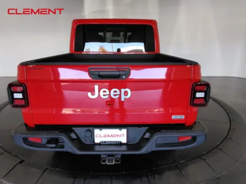 More photos of 2022 Jeep Gladiator Overland at Clement Pre-Owned, MO