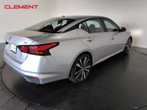 More photos of 2021 Nissan Altima 2.5 SR at Clement Pre-Owned, MO