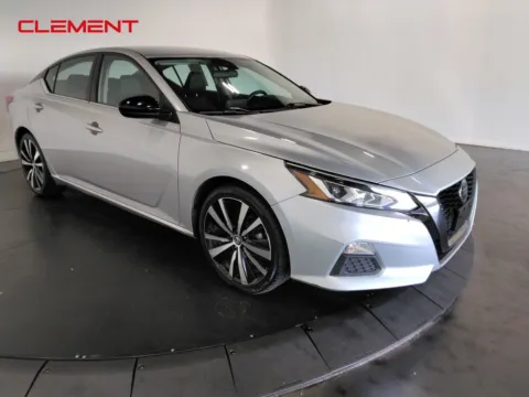Another view of 2021 Nissan Altima 2.5 SR for sale in Florissant, MO at Clement Pre-Owned
