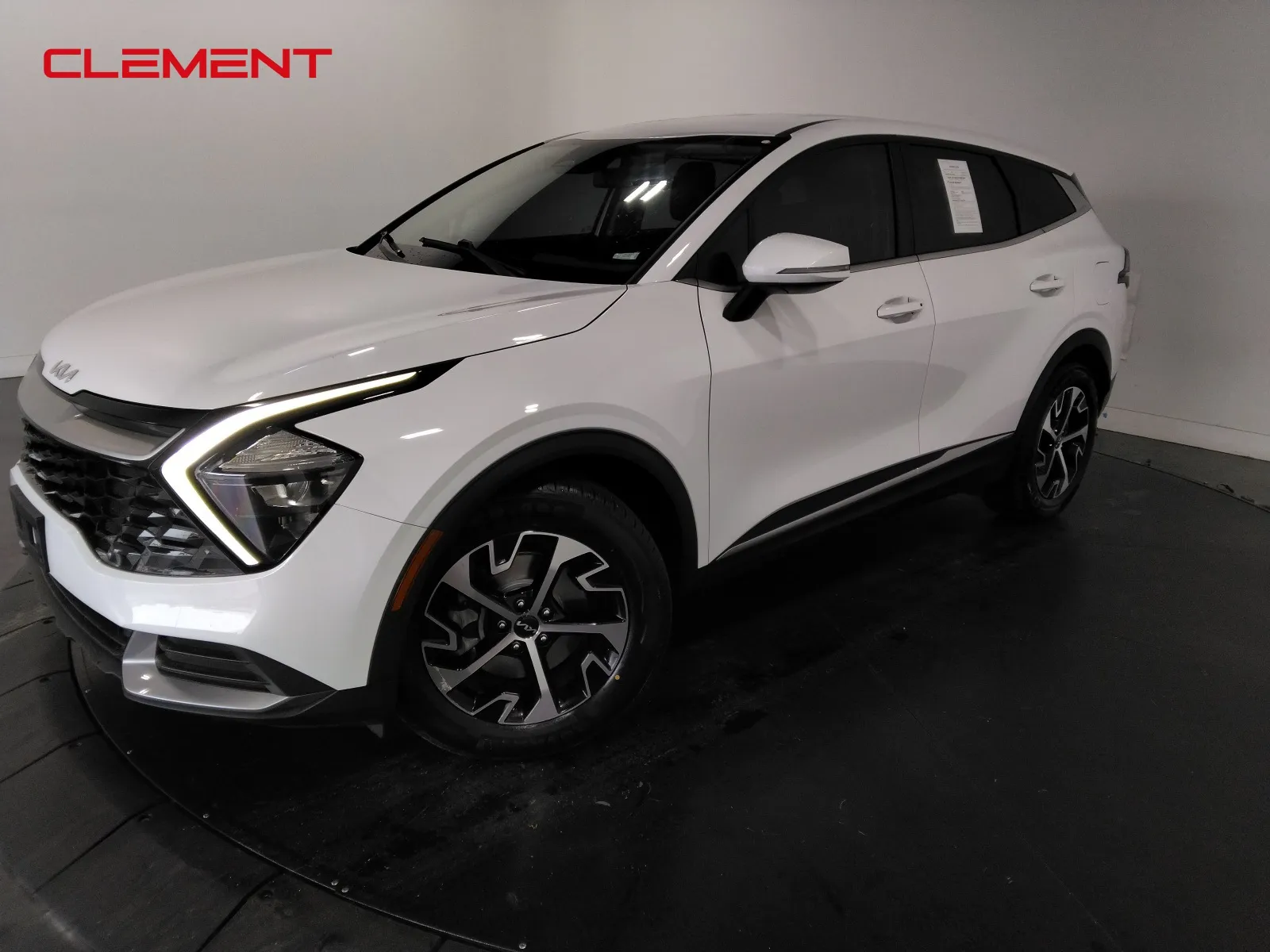 White 2023 Kia Sportage EX for sale in Florissant, MO