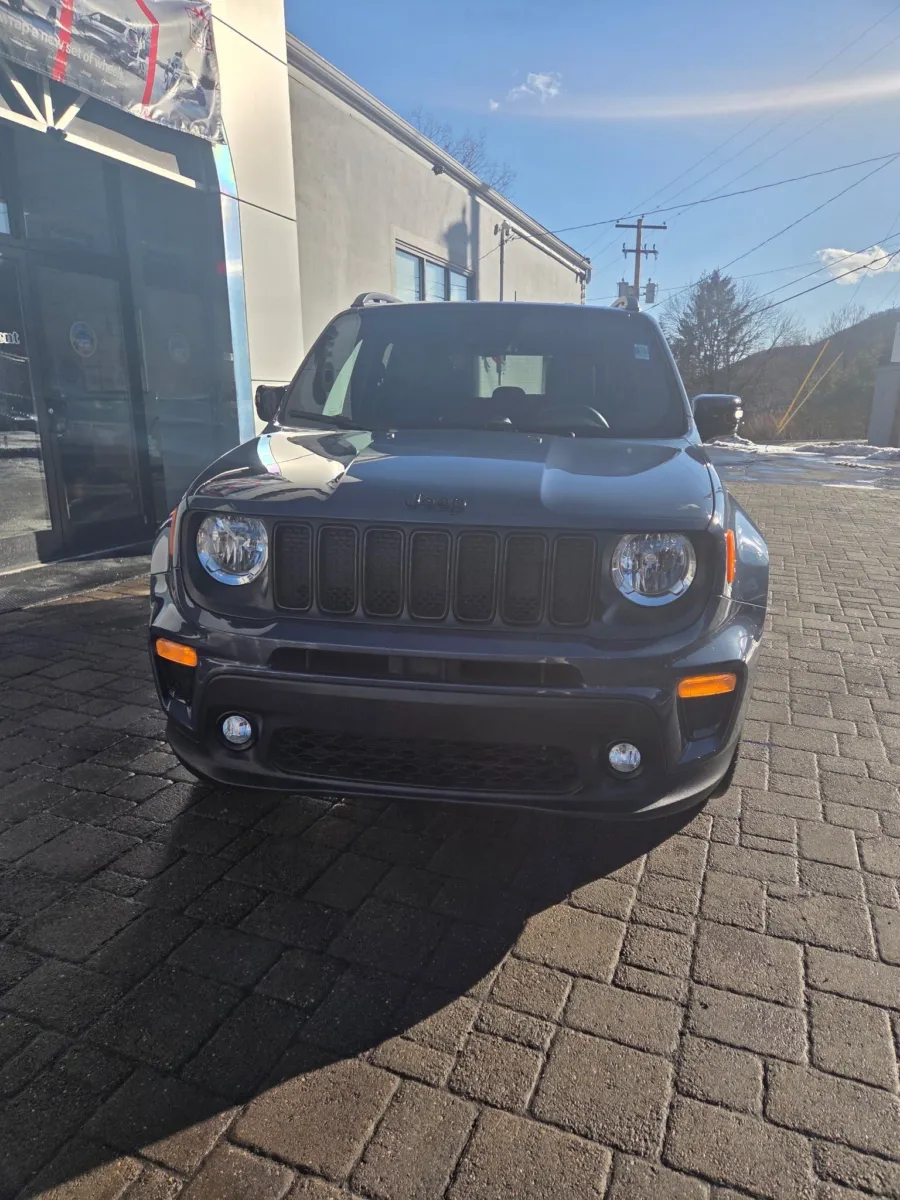 2022 Jeep Renegade Altitude
