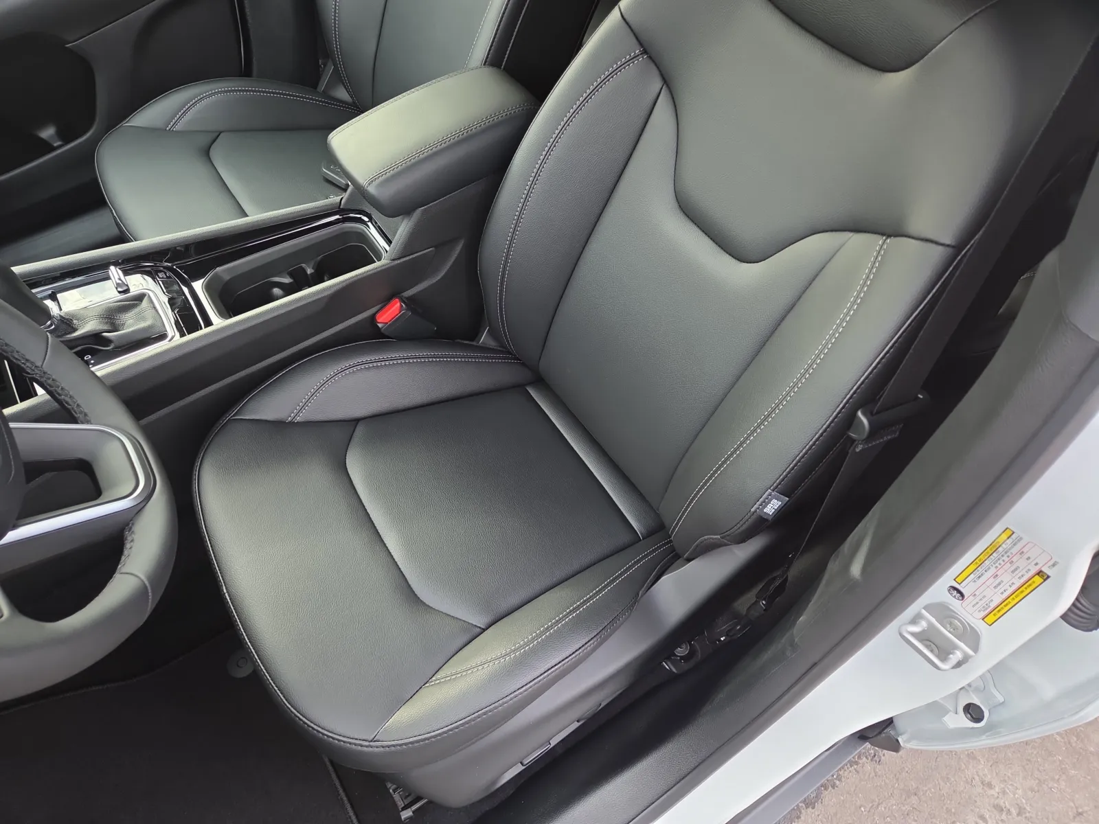 2026 Jeep Compass Limited - Photo 6