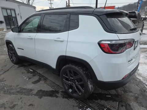 More photos of 2026 Jeep Compass Limited Altitude at Outten Chrysler Dodge Jeep Ram of Tamaqua, PA
