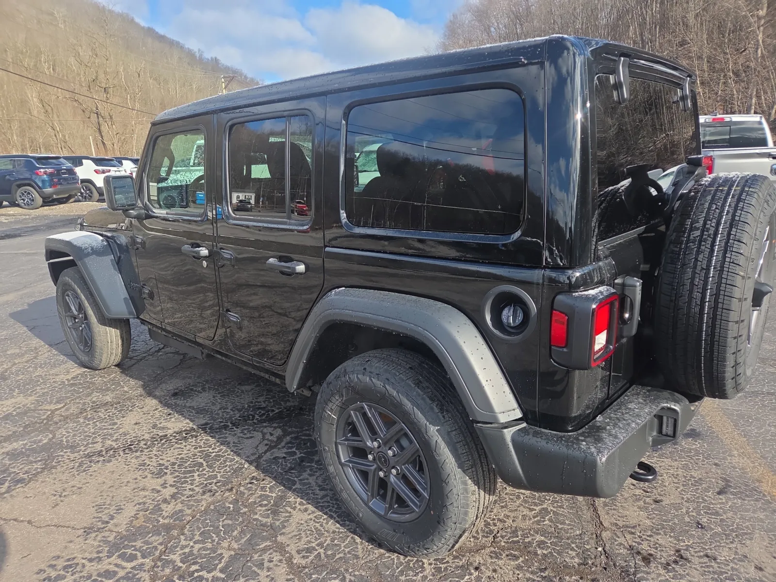 2026 Jeep Wrangler 4-Door Sport S - Photo 7