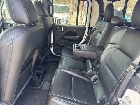 More photos of 2021 Jeep Gladiator Overland at Outten Chrysler Dodge Jeep Ram of Tamaqua, PA