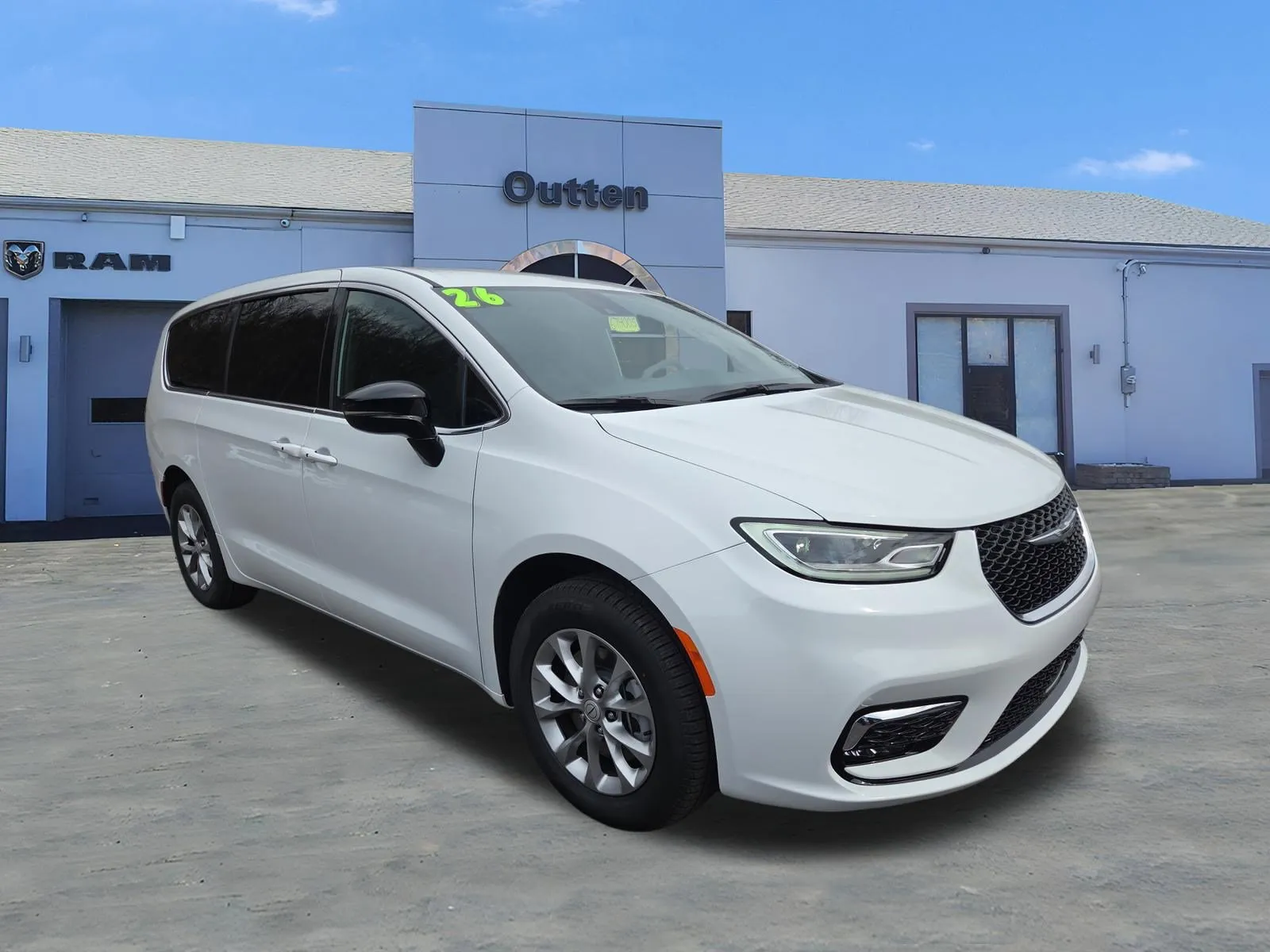 2026 Chrysler Pacifica Select AWD's photo