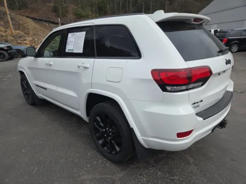 More photos of 2021 Jeep Grand Cherokee Laredo X at Outten Chrysler Dodge Jeep Ram of Tamaqua, PA