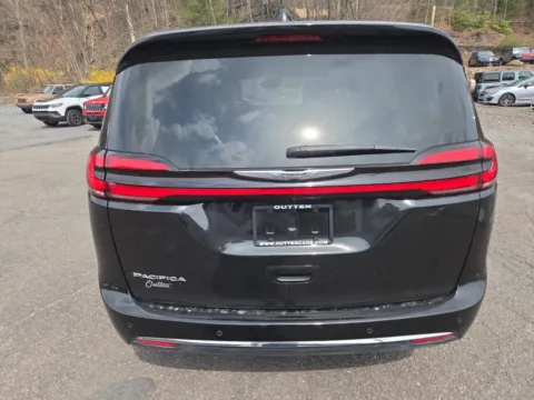 More photos of 2023 Chrysler Pacifica Touring L at Outten Chrysler Dodge Jeep Ram of Tamaqua, PA