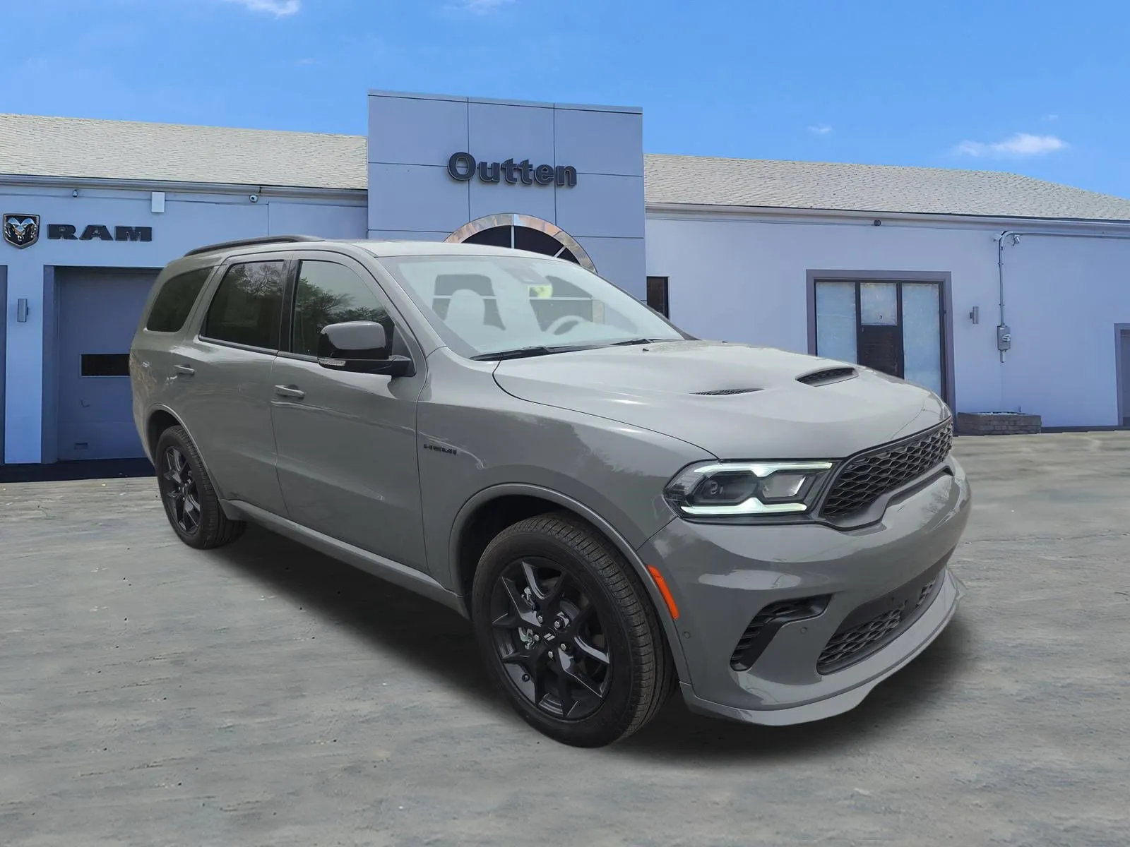 Gray 2026 Dodge Durango GT Plus HEMI V8 for sale in Tamaqua, PA