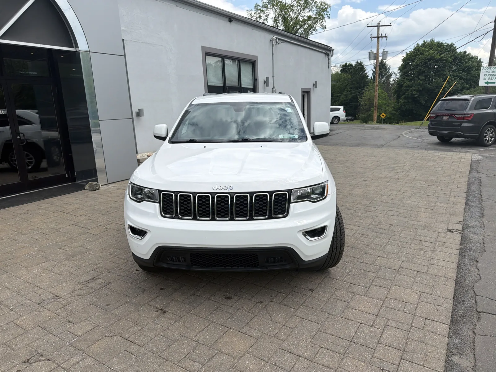 2021 Jeep Grand Cherokee Laredo E 4WD's photo