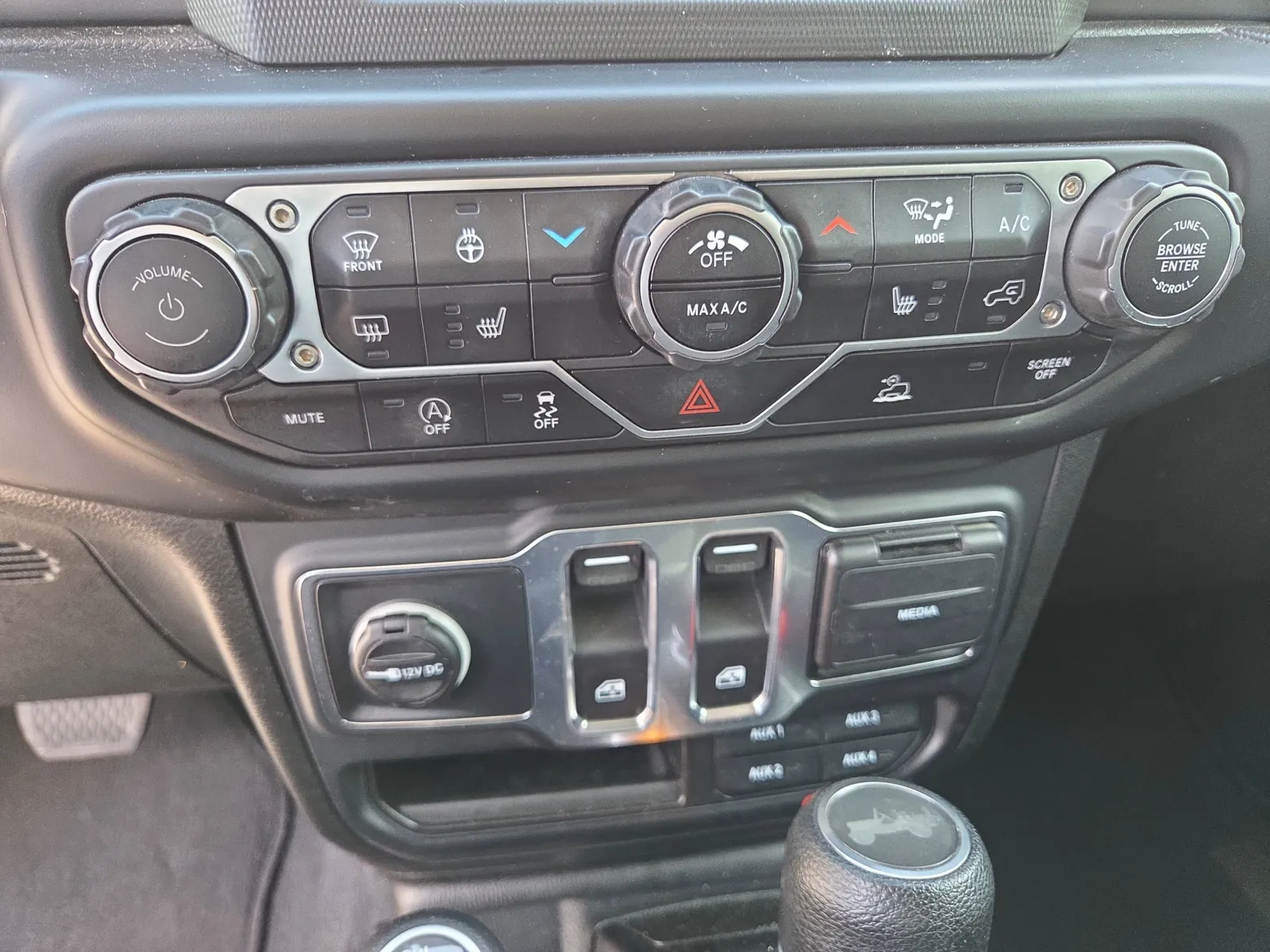 2023 Jeep Wrangler 2-Door Sport S - Photo 22