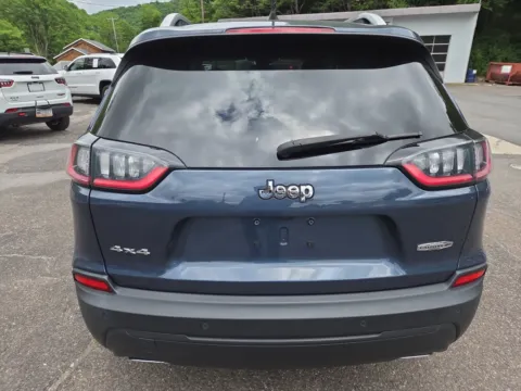 More photos of 2021 Jeep Cherokee Latitude Lux at Outten Chrysler Dodge Jeep Ram of Tamaqua, PA