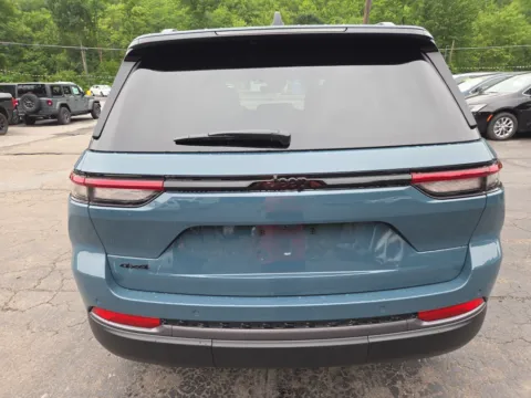 Another view of 2026 Jeep Grand Cherokee Limited for sale in Tamaqua, PA at Outten Chrysler Dodge Jeep Ram of Tamaqua