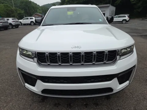 More photos of 2026 Jeep Grand Cherokee Limited at Outten Chrysler Dodge Jeep Ram of Tamaqua, PA