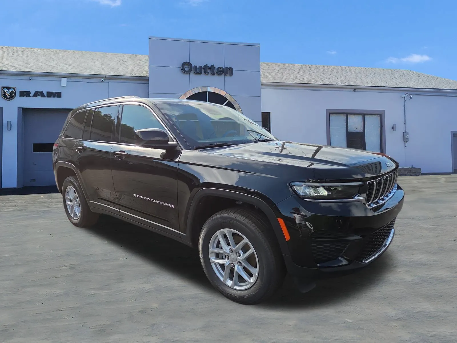 2025 Jeep Grand Cherokee Laredo X for sale in Tamaqua, PA