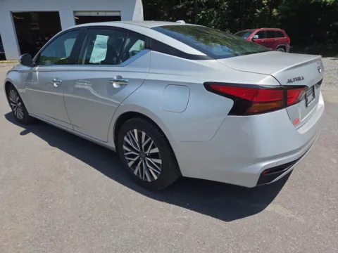 More photos of 2023 Nissan Altima 2.5 SV at Outten Chrysler Dodge Jeep Ram of Tamaqua, PA