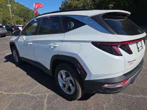 More photos of 2022 Hyundai Tucson SEL at Outten Chrysler Dodge Jeep Ram of Tamaqua, PA