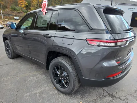 More photos of 2025 Jeep Grand Cherokee Altitude X at Outten Chrysler Dodge Jeep Ram of Tamaqua, PA