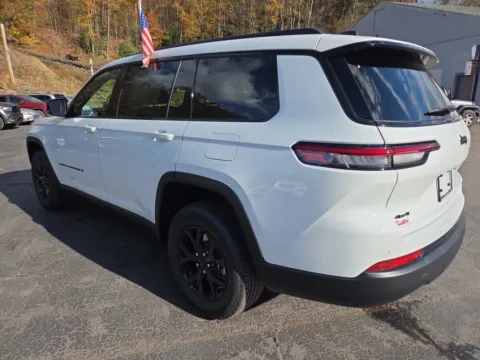 More photos of 2025 Jeep Grand Cherokee L Altitude X at Outten Chrysler Dodge Jeep Ram of Tamaqua, PA