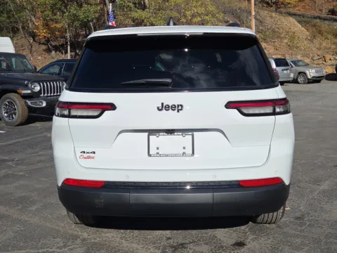 Another view of 2025 Jeep Grand Cherokee L Altitude X for sale in Tamaqua, PA at Outten Chrysler Dodge Jeep Ram of Tamaqua
