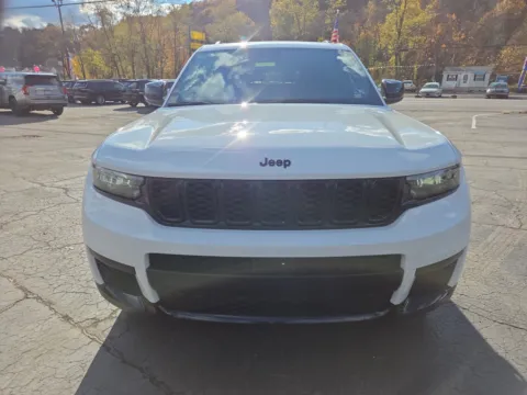 More photos of 2025 Jeep Grand Cherokee L Altitude X at Outten Chrysler Dodge Jeep Ram of Tamaqua, PA