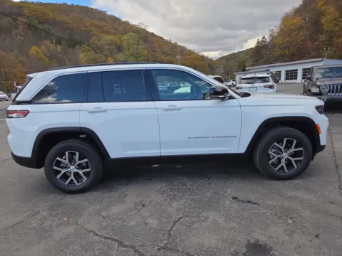 Photos of 2025 Jeep Grand Cherokee Limited for sale in Tamaqua, PA at Outten Chrysler Dodge Jeep Ram of Tamaqua