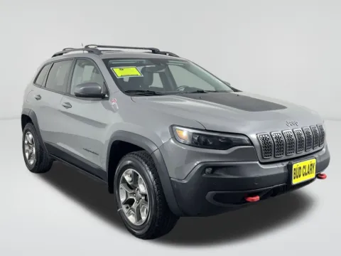 Another view of 2019 Jeep Cherokee Trailhawk for sale in Auburn, WA at Auburn CDJR