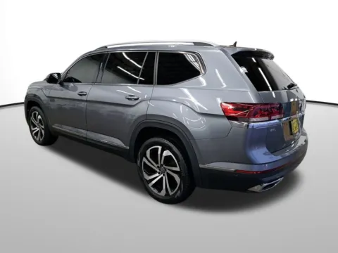 Another view of 2021 Volkswagen Atlas 2.0T SEL Premium for sale in Auburn, WA at Auburn CDJR