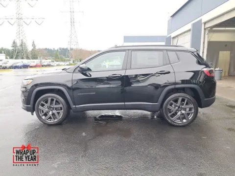 Photos of 2026 Jeep Compass Latitude for sale in Auburn, WA at Auburn CDJR