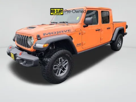 Orange 2025 Jeep Gladiator Mojave for sale in Auburn, WA
