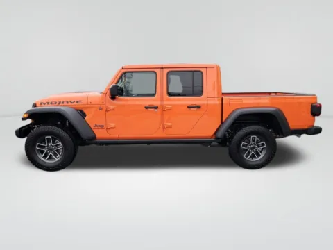 Photos of 2025 Jeep Gladiator Mojave for sale in Auburn, WA at Auburn CDJR