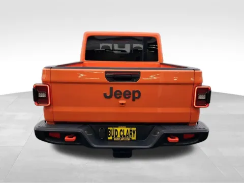 More photos of 2025 Jeep Gladiator Mojave at Bud Clary Auburn CDJR, WA