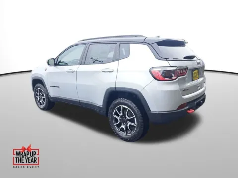 Another view of 2026 Jeep Compass Trailhawk for sale in Auburn, WA at Auburn CDJR