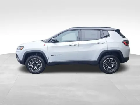 Photos of 2026 Jeep Compass Trailhawk for sale in Auburn, WA at Bud Clary Auburn CDJR