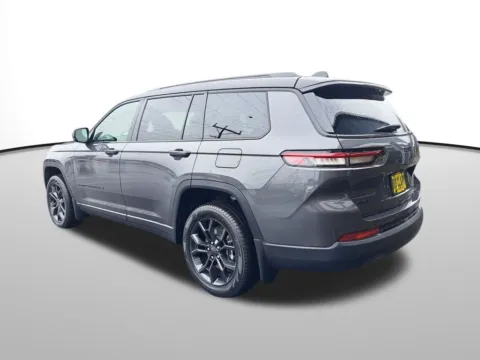 Another view of 2025 Jeep Grand Cherokee L Limited for sale in Auburn, WA at Auburn CDJR