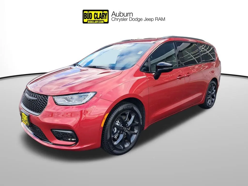 Red 2026 Chrysler Pacifica Select for sale in Auburn, WA