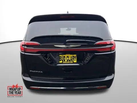 More photos of 2026 Chrysler Pacifica Select at Auburn CDJR, WA