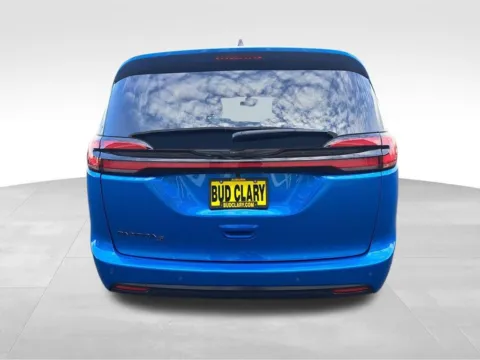 More photos of 2026 Chrysler Pacifica Select at Bud Clary Auburn CDJR, WA