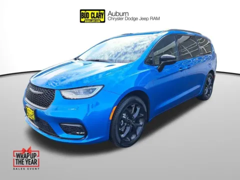 Blue 2026 Chrysler Pacifica Select for sale in Auburn, WA